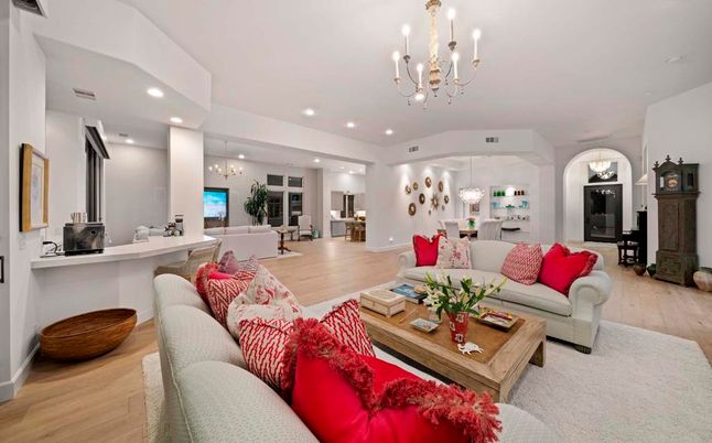 Chandelier, Dining room, Interior, Living room, Pendant Lights, Recessed Lighting, Wood Texture Flooring