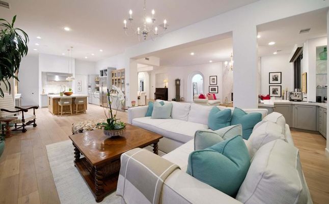 Dining room, Interior, Kitchen, Living room, Pendant Lights, Recessed Lighting, Wood Texture Flooring