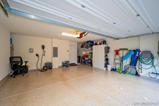 Garage, Interior