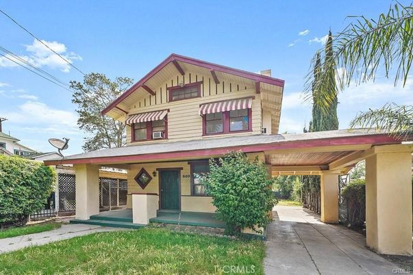 Exterior, Facade, American Craftsman