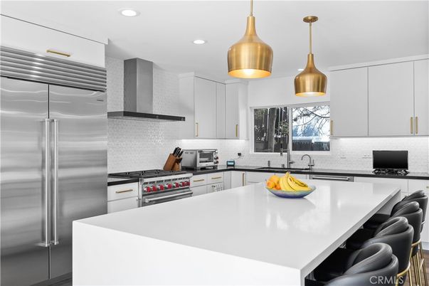 Interior, Kitchen, Pendant Lights, Recessed Lighting, Stainless Steel Appliances