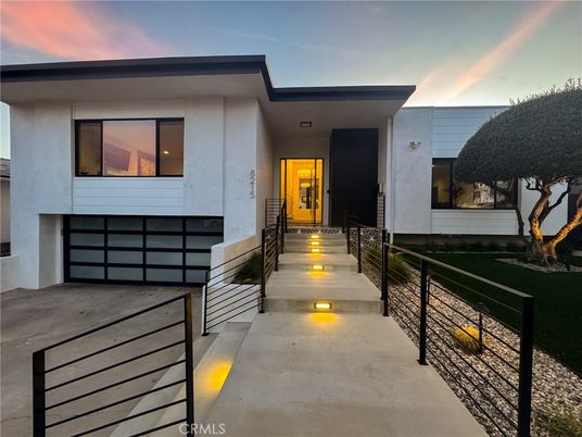 Attached, Exterior, Facade, Modern