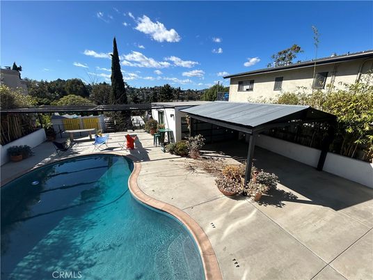 Exterior, Pool