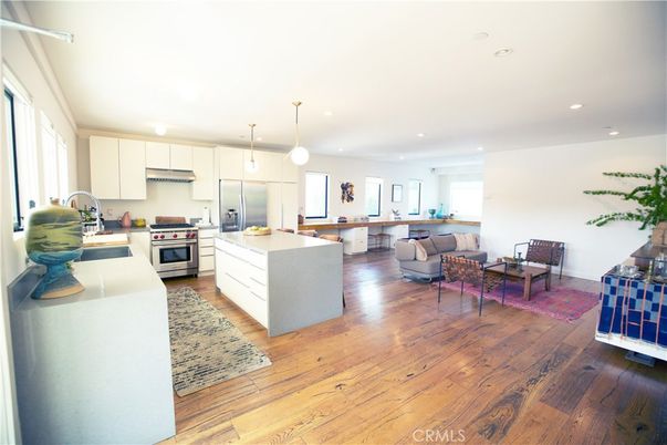 Interior, Kitchen, Living room, Pendant Lights, Recessed Lighting, Stainless Steel Appliances, Wood Texture Flooring