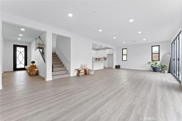Empty room, Interior, Recessed Lighting, Wood Texture Flooring