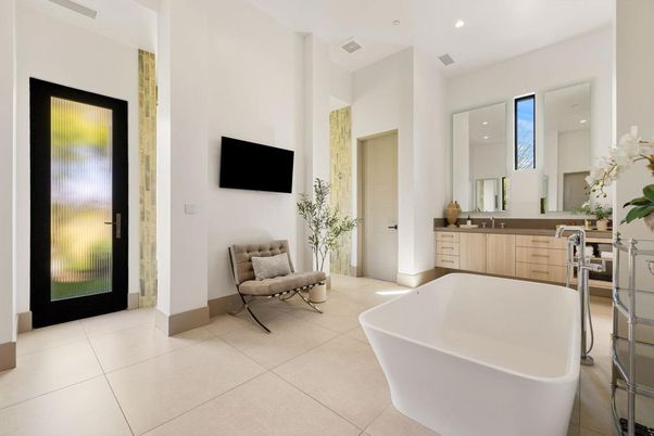 Bathroom, Free Standing Baths, Interior, Recessed Lighting