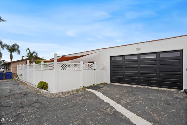Detached Garage, Exterior
