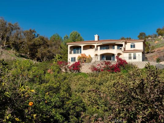 Exterior, Facade, Mediterranean