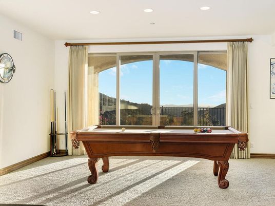 Billiard Table, Game Room, Interior, Recessed Lighting