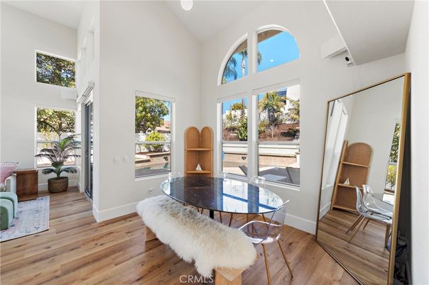 Dining room, Interior, Wood Texture Flooring