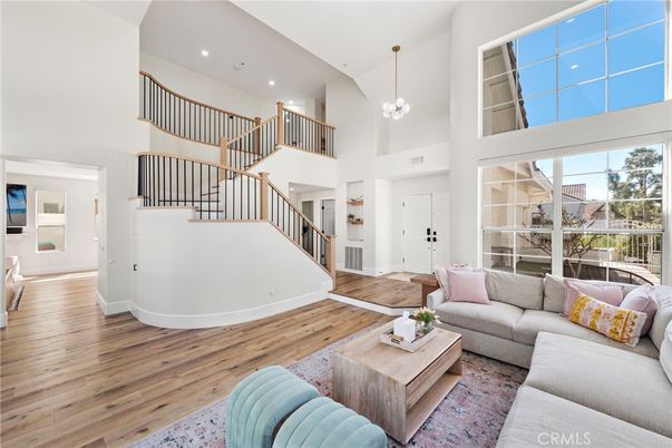 Chandelier, Interior, Living room, Pendant Lights, Recessed Lighting, Wood Texture Flooring