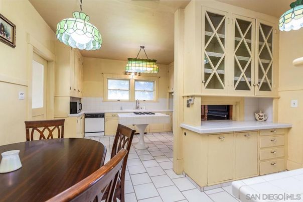 Dining room, Interior, Kitchen, Pendant Lights