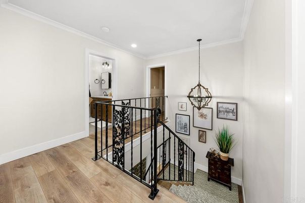 Interior, Pendant Lights, Recessed Lighting, Wood Texture Flooring