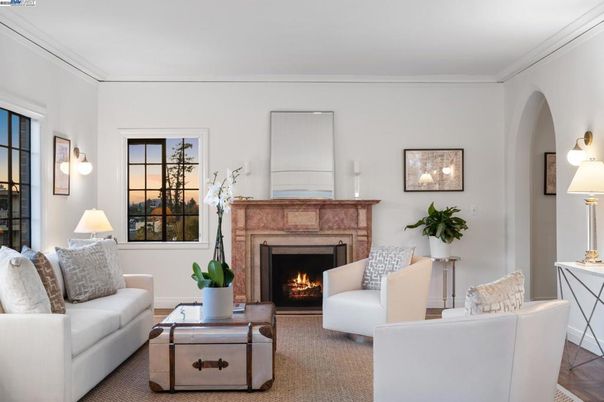 Fireplace, Interior, Living room
