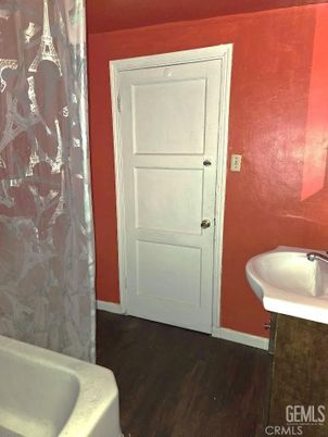 Bathroom, Interior, Wood Texture Flooring