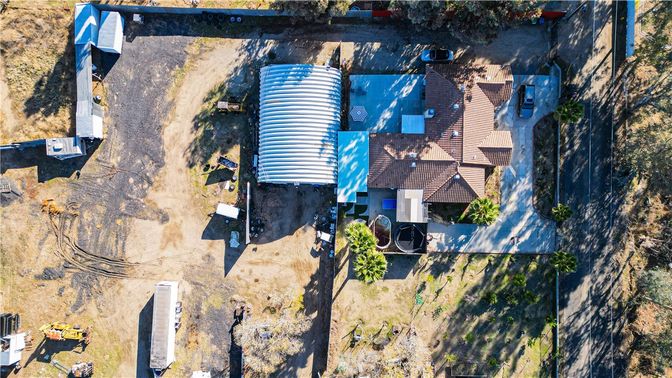 Exterior, Drone