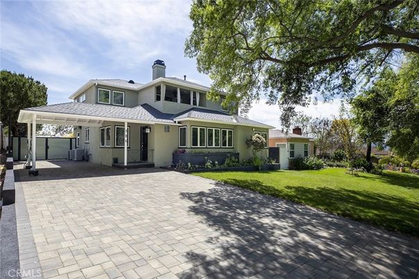 Backyard, Exterior, Facade, Mediterranean