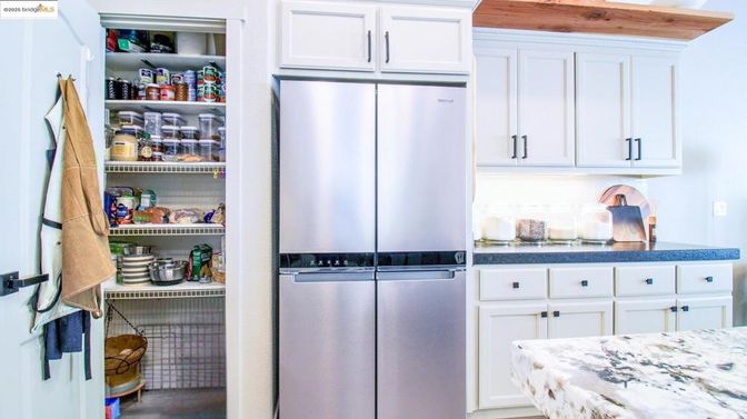 Interior, Kitchen, Stainless Steel Appliances