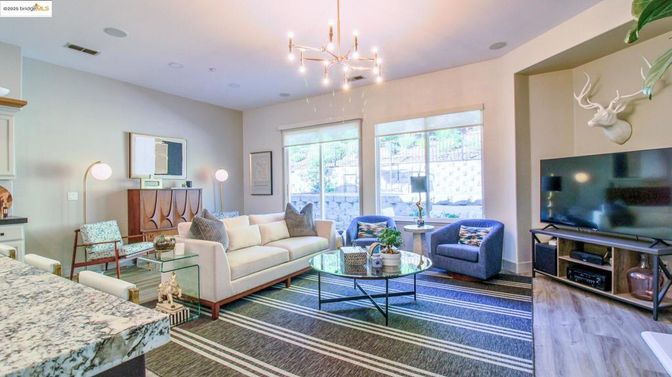 Interior, Living room, Pendant Lights, Recessed Lighting, Wood Texture Flooring
