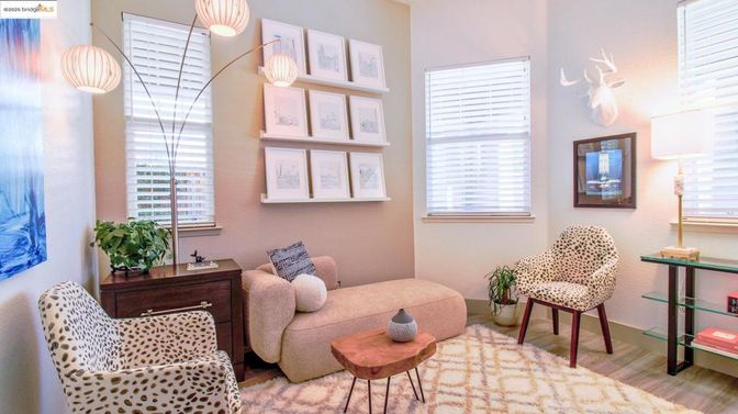 Home Office, Interior, Pendant Lights, Wood Texture Flooring