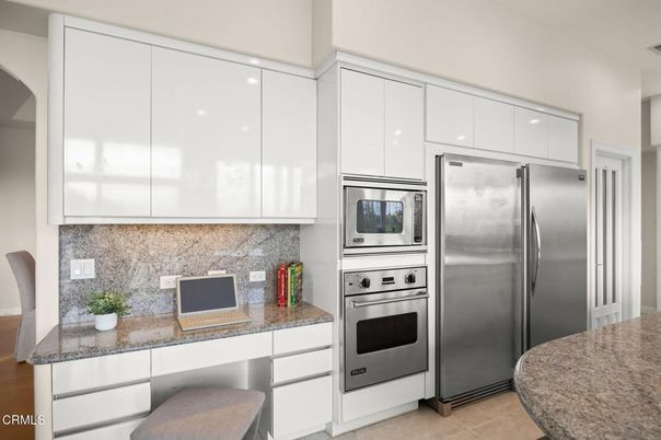 Interior, Kitchen, Stainless Steel Appliances