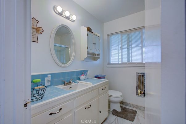 Bathroom, Interior, Tile Countertops