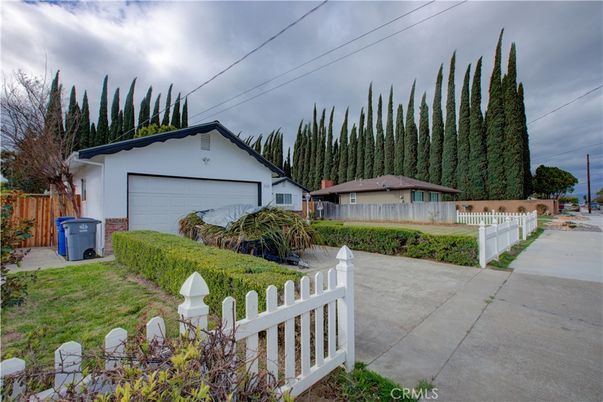 Backyard, Detached Garage, Exterior