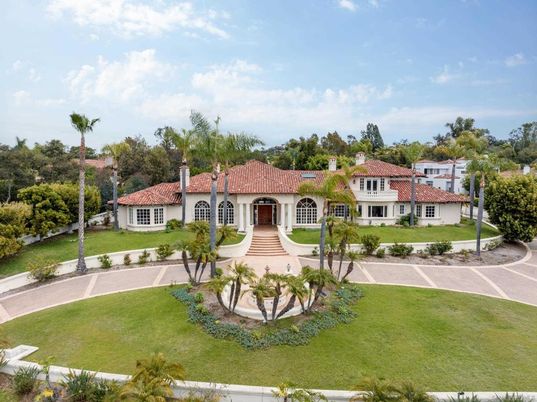 Backyard, Exterior, Facade, Mediterranean