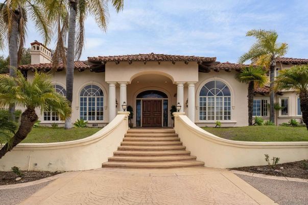Exterior, Facade, Spanish Mediterranean