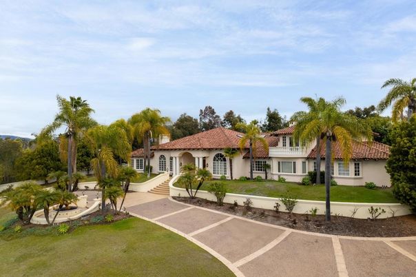 Backyard, Exterior, Facade, Mediterranean