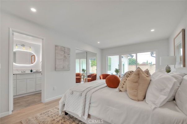 Bedroom, Interior, Recessed Lighting, Wood Texture Flooring