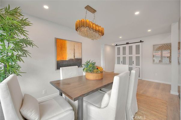 Chandelier, Dining room, Interior, Recessed Lighting, Wood Texture Flooring