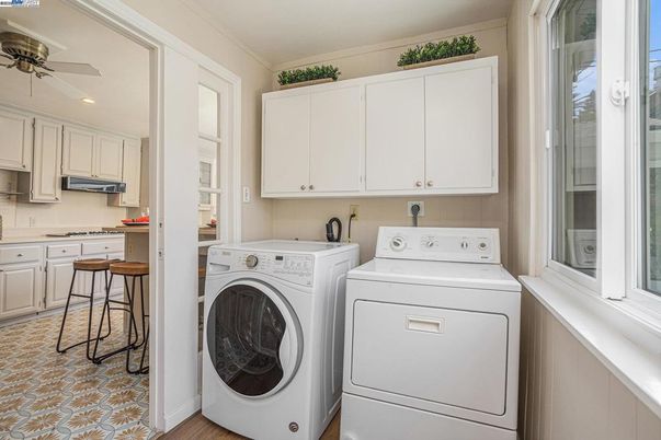 Interior, Recessed Lighting, Washer