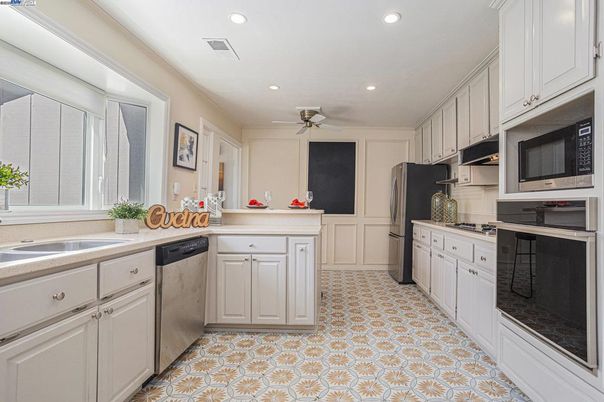 Interior, Kitchen, Recessed Lighting