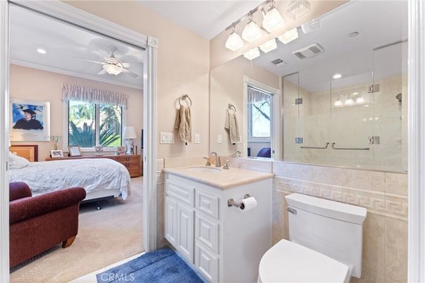 Bathroom, Bedroom, Glass Shower, Interior, Recessed Lighting