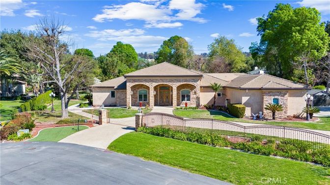 Backyard, Exterior, Facade, Brick Facade, Mediterranean