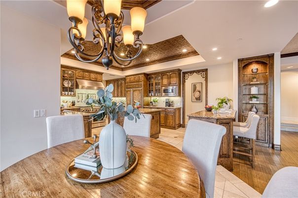 Chandelier, Dining room, Interior, Kitchen, Recessed Lighting, Wood Texture Flooring