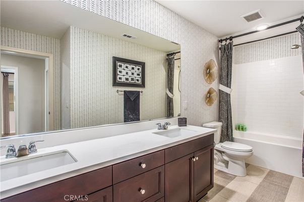 Bathroom, Dual Sink Vanities, Interior, Recessed Lighting