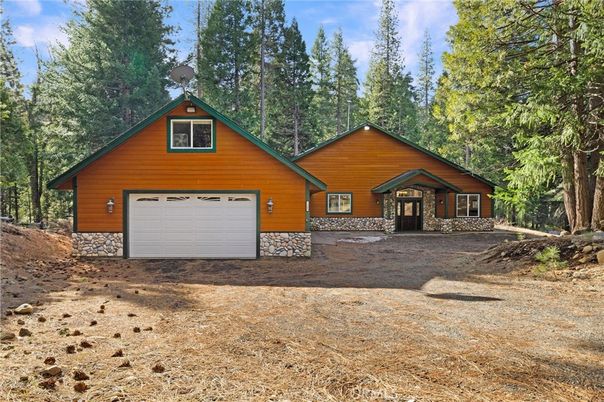 Attached, Exterior, Facade, Log Home