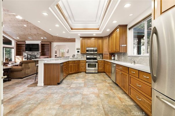 Interior, Kitchen, Living room, Recessed Lighting, Stainless Steel Appliances