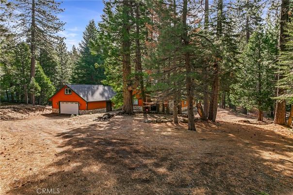 Backyard, Detached Garage, Exterior