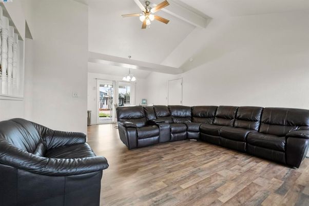 Interior, Living room, Pendant Lights, Wood Texture Flooring