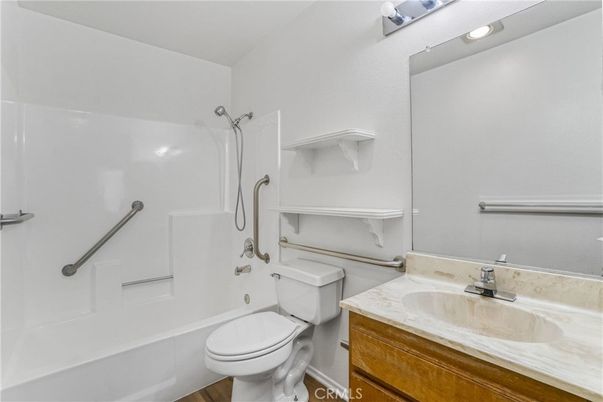 DE Listing image placeholder