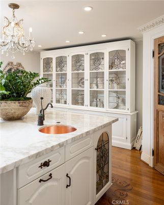 Chandelier, Interior, Recessed Lighting, Wood Texture Flooring