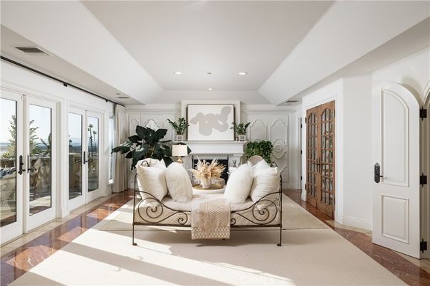 Fireplace, Interior, Living room, Recessed Lighting