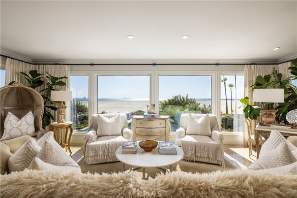 Interior, Living room, Recessed Lighting, Water