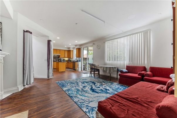 Interior, Kitchen, Living room, Recessed Lighting, Wood Texture Flooring