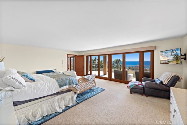 Bedroom, Interior, Water