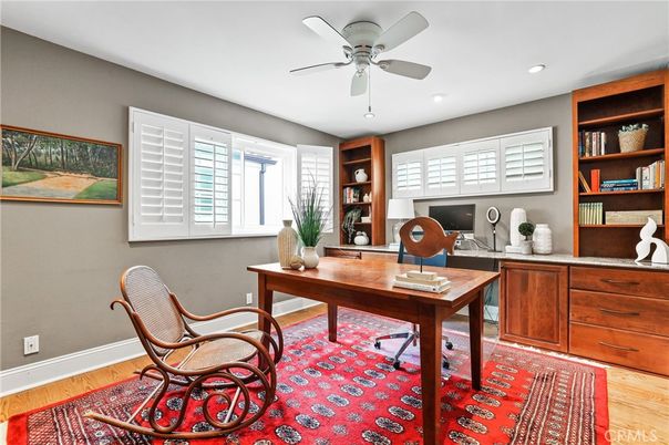 Home Office, Interior, Recessed Lighting, Wood Texture Flooring