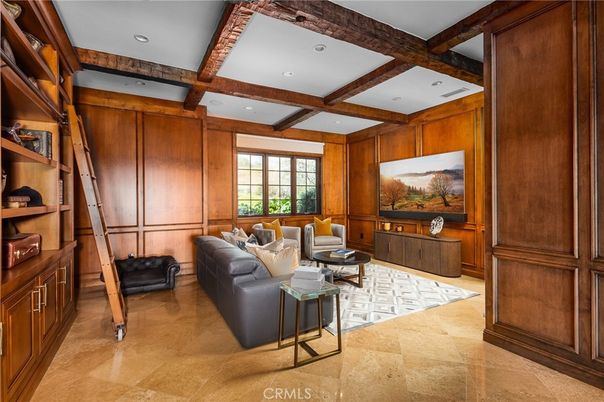 Interior, Living room, Recessed Lighting, Wooden Beams, Wooden Walls